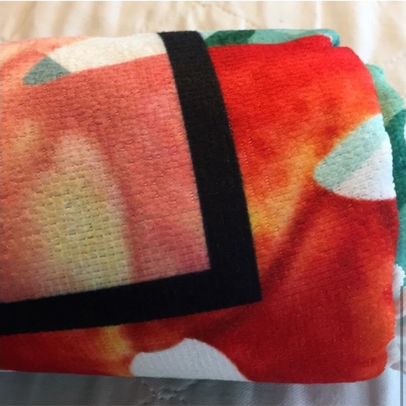 Tropical 🌴 Summer Round Beach 🏖 Towel NWT - Picture 5 of 7